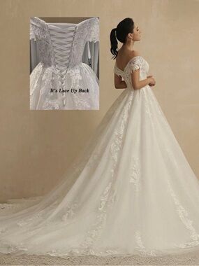 Nameless Off-Shoulder Lace Applique Ball Gown in White